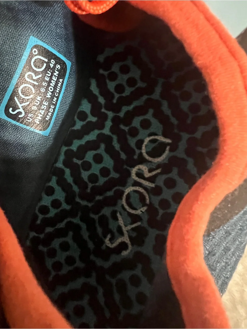SKora Phase Men's Athletic Sneakers sz 9